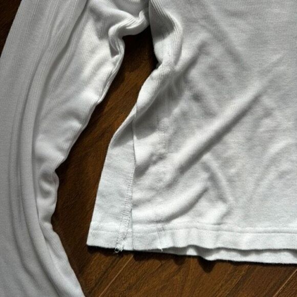 Vimmia M long sleeve crop v neck top - Picture 2 of 5